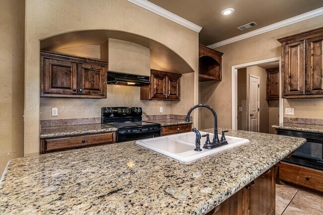Foto del edificio - 8003 Manor Haven Ct