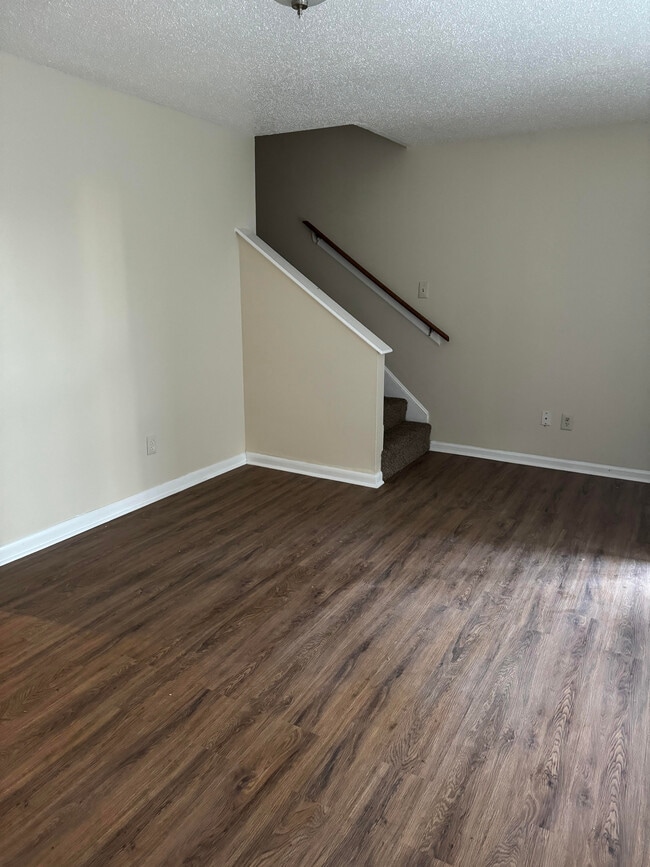 Photo - 2057 Orchid Dr House