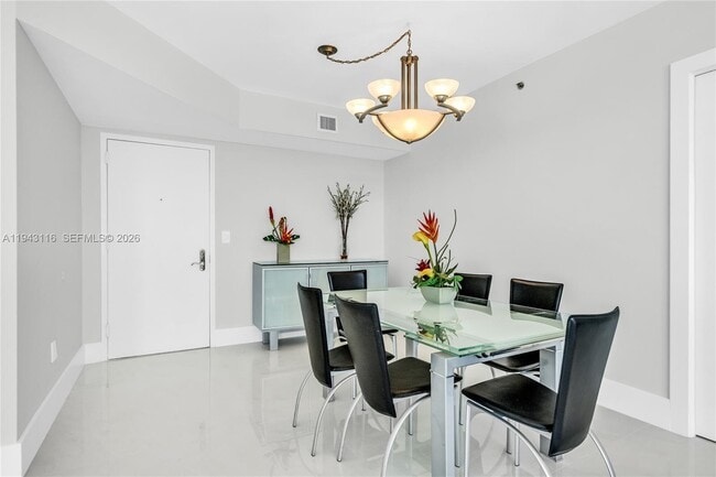 Foto del edificio - 18911 Collins Ave