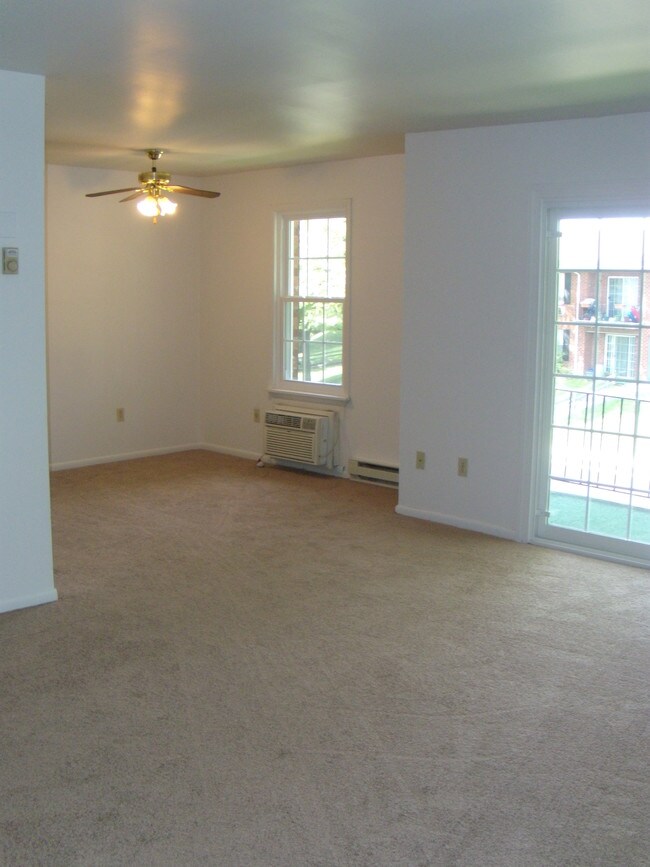 Oak Hollow Apartments Bethlehem, PA