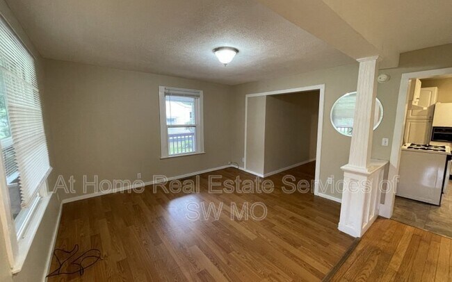 Foto del edificio - 1440 E McDaniel St