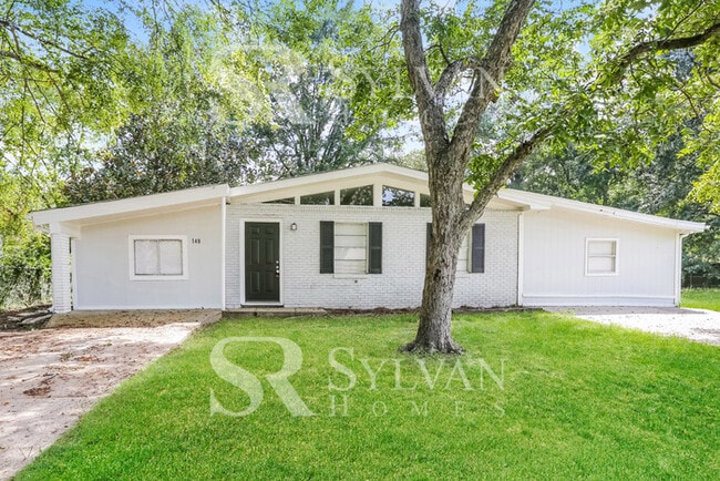 Spacious one-level living - Spacious one-level living House