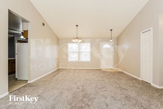 Building Photo - 2175 Carriage Pointe Loop
