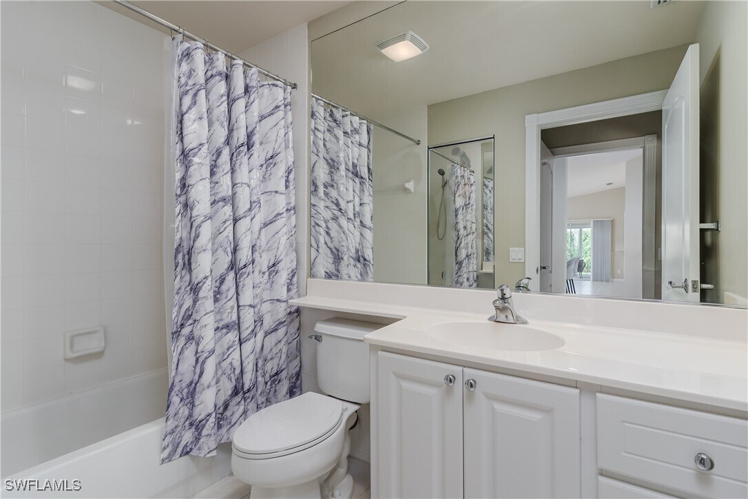 Foto principal - 4949 Kingston Way