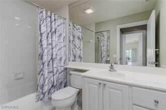 Building Photo - 4949 Kingston Way