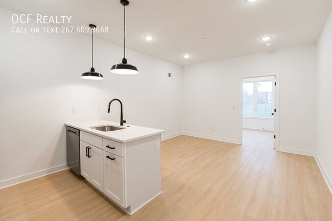 Building Photo - 2 Bed Brewerytown Apartment
