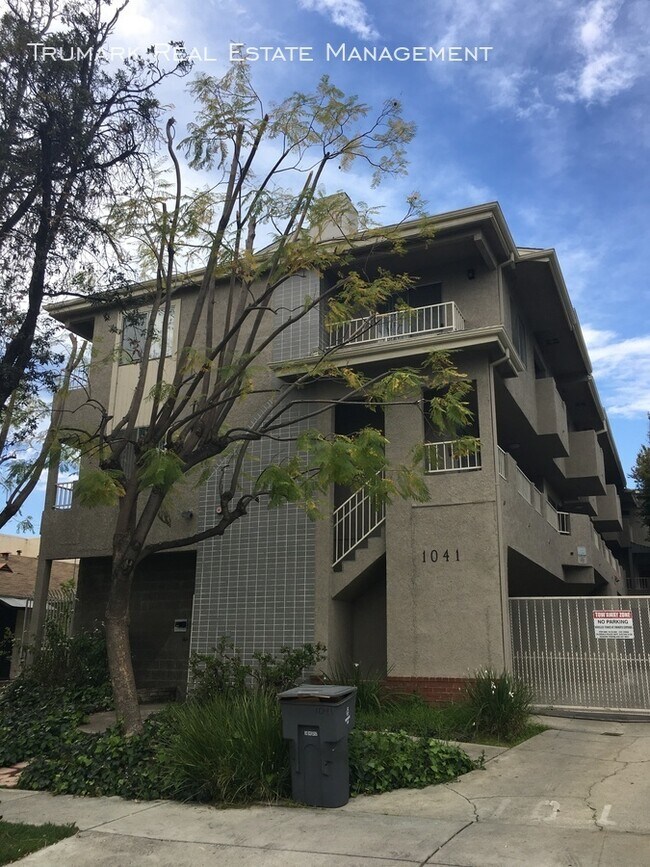 Building Photo - 1041 Allen Ave