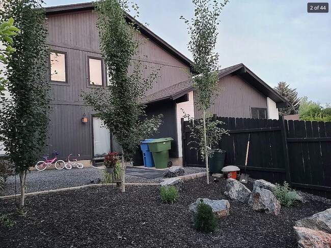 Building Photo - 258 Stonehenge Dr