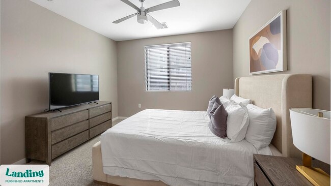 Building Photo - 402 W Lincoln St