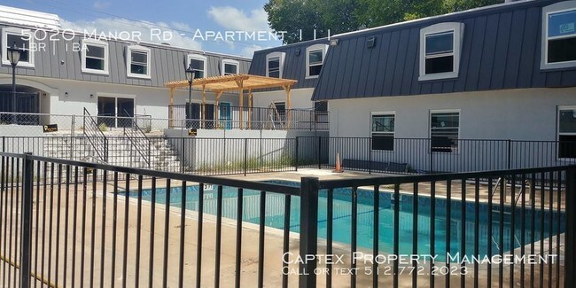 Foto del edificio - 5020 Manor Rd