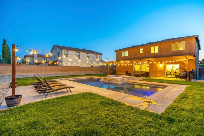 Foto del edificio - 44112 Sierra Vista Dr