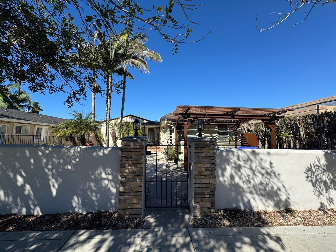 Foto principal - 3822 Adams Ave