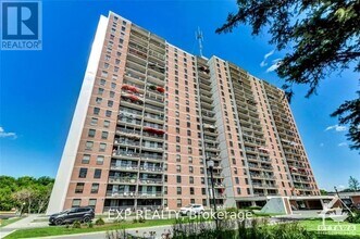 Building Photo - 665 Bathgate Dr