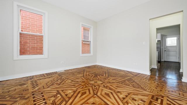 Building Photo - 3 bedroom in Chicago IL 60618