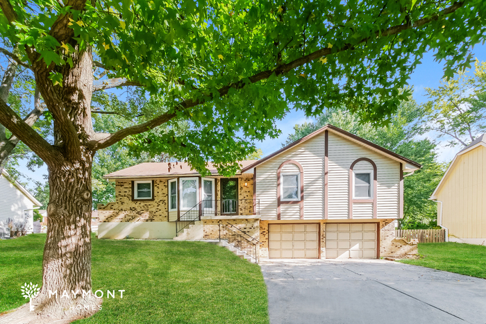 Primary Photo - Stylish 3-Bedroom Retreat in Gladstone, MO