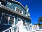 Primary Photo - 5058 Narragansett Ave