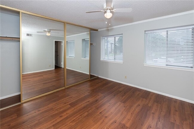 Building Photo - 3115 Helms St