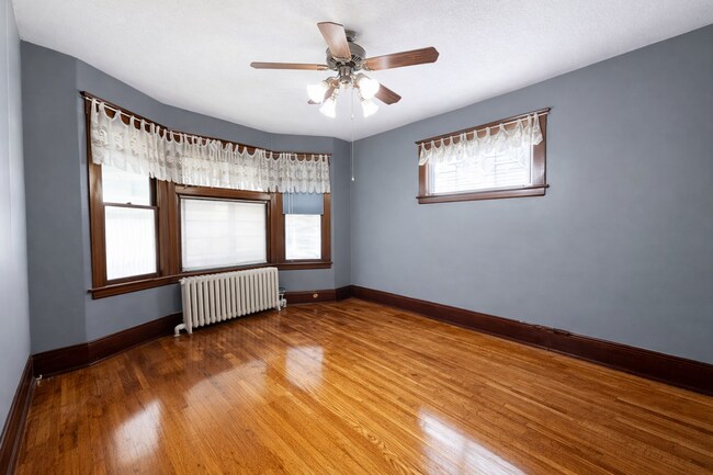 Foto del edificio - 1267 Hewitt Ave