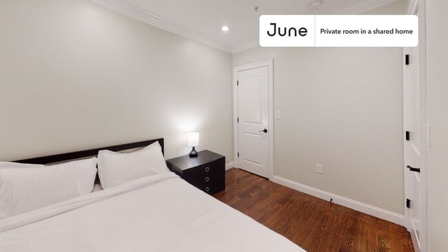 Building Photo - Room in Shared 5 bed/1.5 bath home