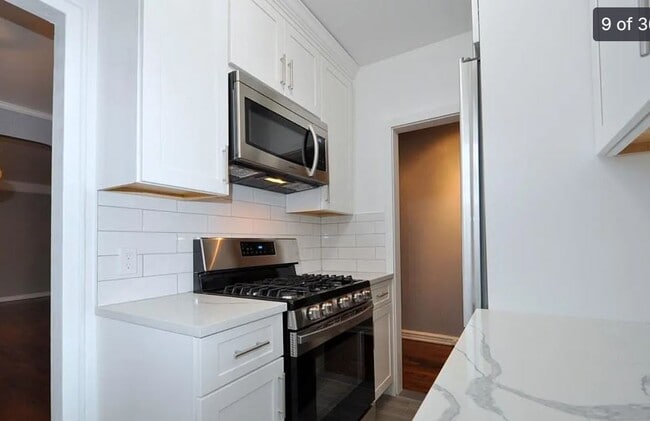 Building Photo - 209 Garth Rd