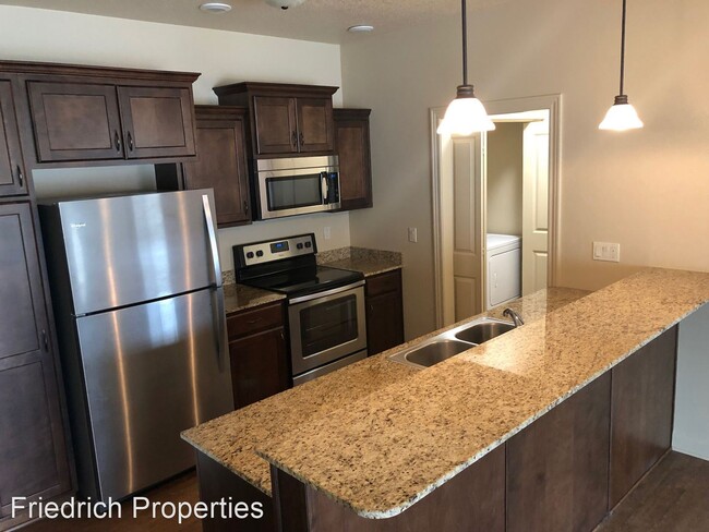 Building Photo - 2724 Bobcat Dr