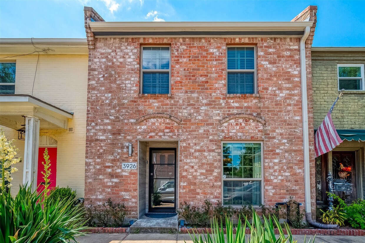 Foto principal - 3926 Roseland St