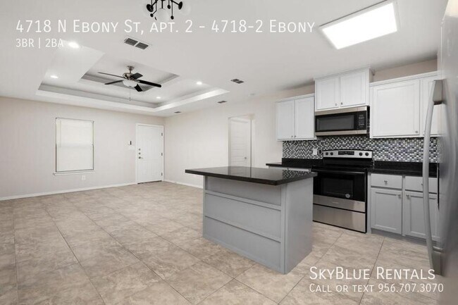 Foto del edificio - 4718 Ebony, 4718-2 Ebony