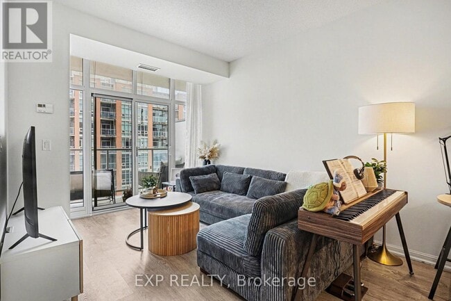 Building Photo - 85 E Liberty St