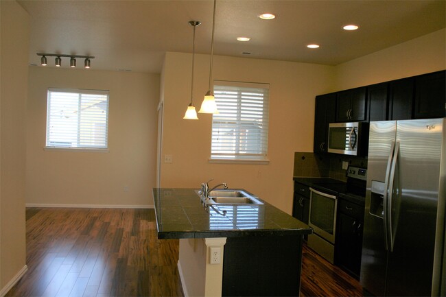 Building Photo - 1820 Aspen Meadows Cir