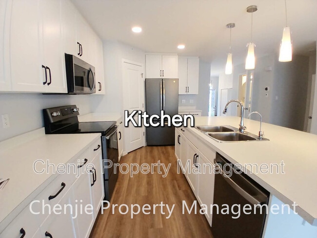 Photo du bâtiment - 4316 Cooke Ln SW