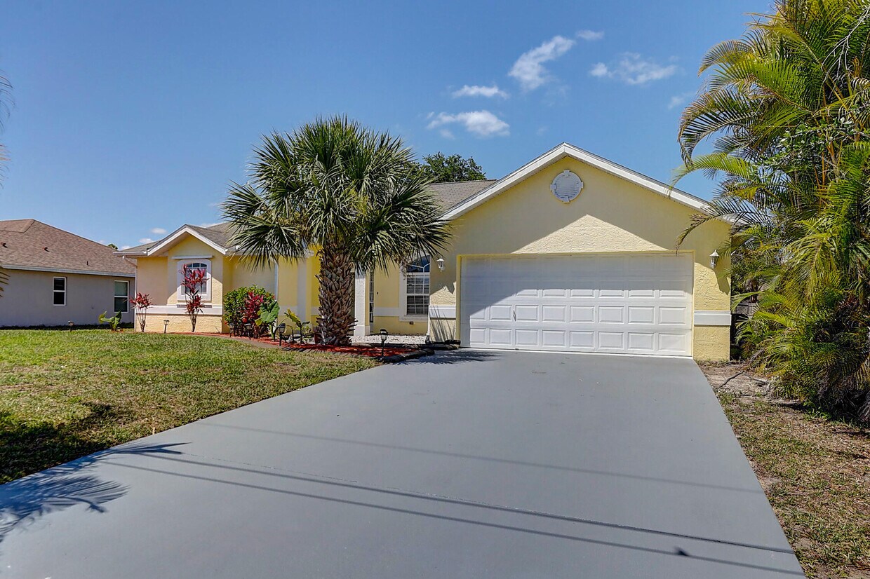 1843 SW Dalmation Ave, Port Saint Lucie, FL 34953 House Rental in Port Saint Lucie, FL