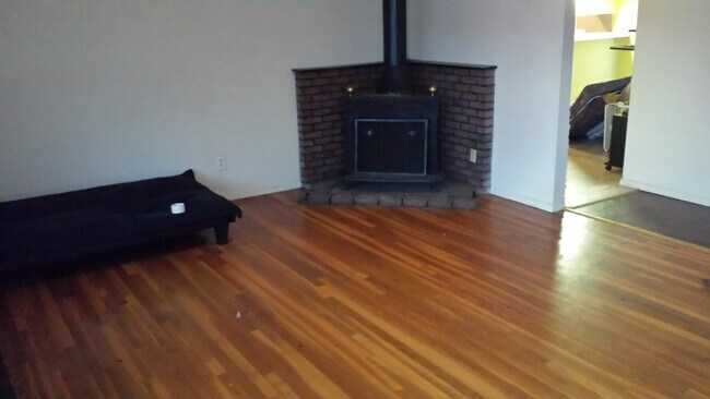 Foto del edificio - $1795.00 / 3br - 3 Bedroom Home in North County Pritchhard (Pritchard)