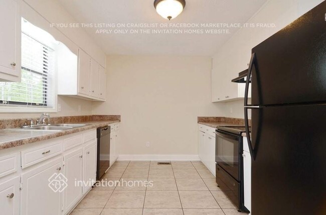 Building Photo - 3421 Stone Ridge Dr