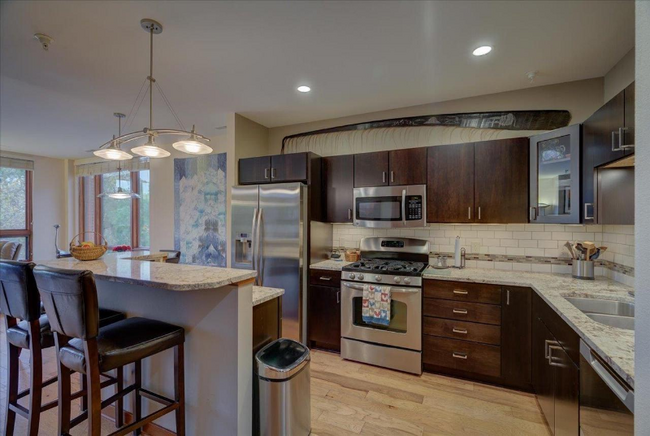 Building Photo - 3502 Dennett Dr