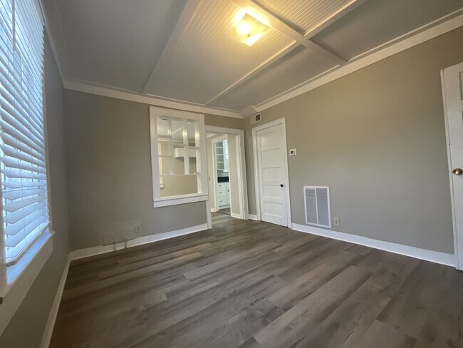 Foto del edificio - 1020 Adams St