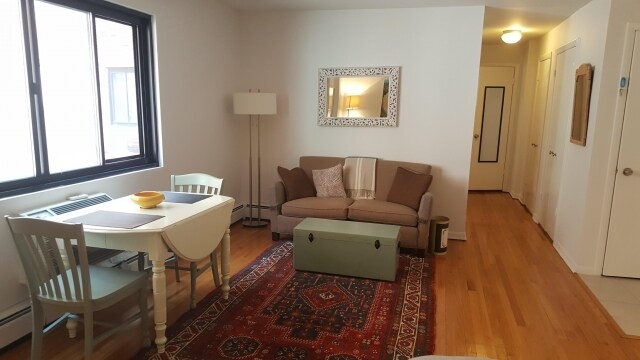Foto del edificio - 2336 N Commonwealth Ave