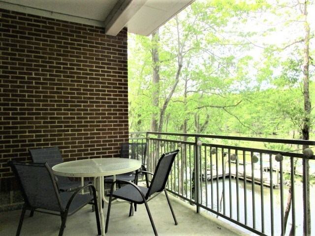 Building Photo - 173 Ballard Ln