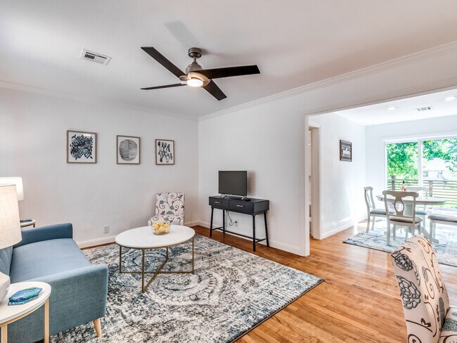 Foto del edificio - 1304 NW 83rd St