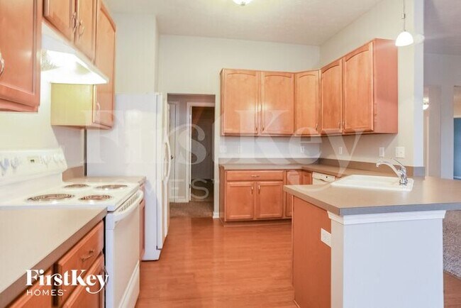 Foto del edificio - 6565 Hunters Ridge S