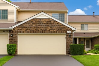 Building Photo - 1071 Bedford Dr