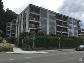 Building Photo - 2200 Alki Ave SW