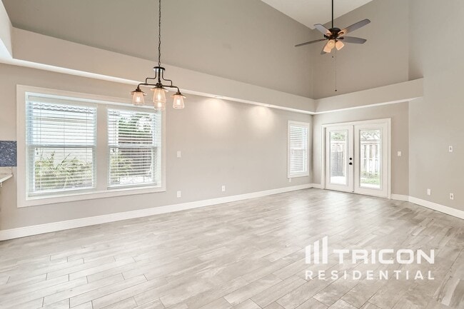 Building Photo - 504 Westborough Ln
