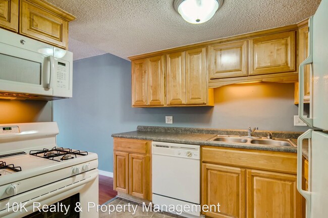 Building Photo - 1 br, 1 bath House - 7126 72nd Ln #264