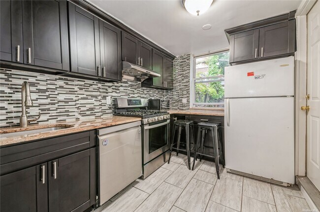 Building Photo - 41-19 67th St