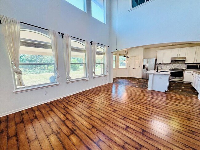 Building Photo - 4430 Pasada Ln