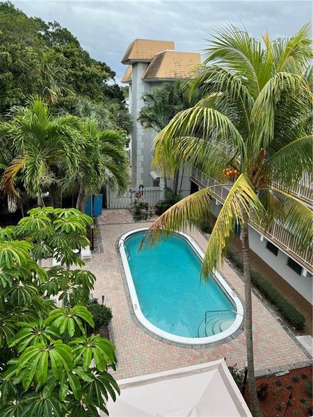 Foto del edificio - 1407 NE 56th St