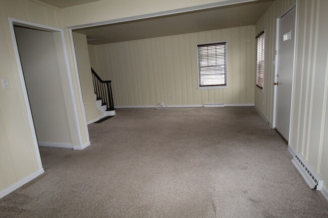 Building Photo - 972 Chambers Cir