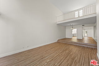 Foto del edificio - 433 Redwood Ave