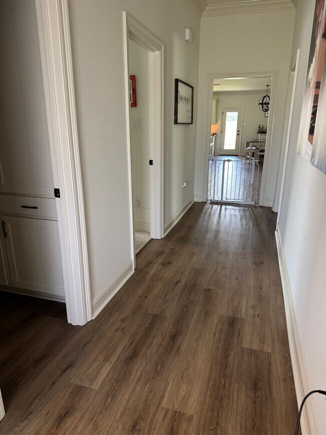 Foto del edificio - 105 Gilded Ln
