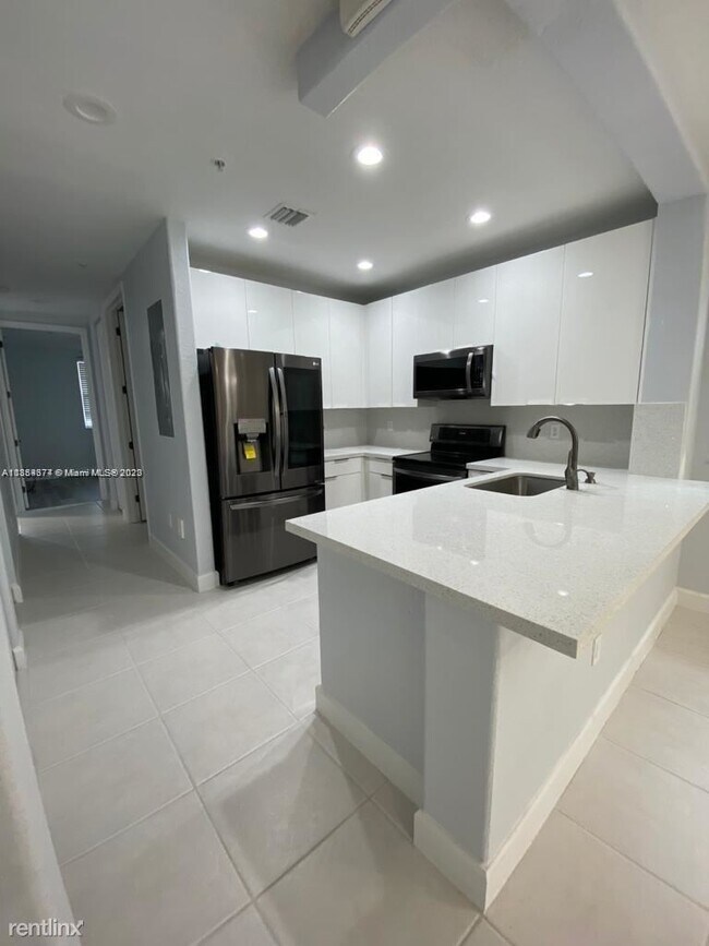 Foto del edificio - 2 br, 2 bath Townhome - 804 SW 147th Ave